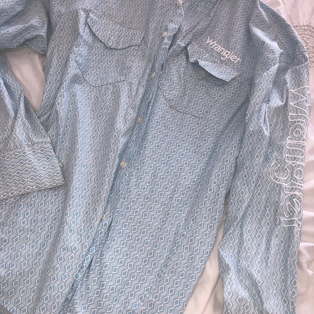 Wrangler Blue and White Geometric Pattern Shirt - Picture 5 of 5